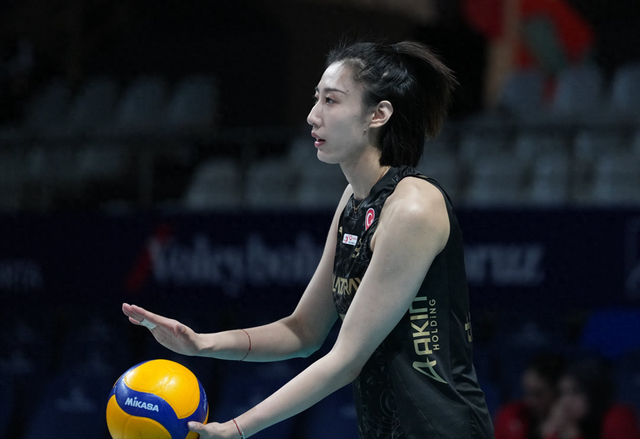 彩经网-朱婷越打越油！2场合砍33分晋级意甲四强，王媛媛冲击留洋首冠|拦网|1/4决赛|科内|瓦基弗银行|中国女排_新浪体育_新浪新闻